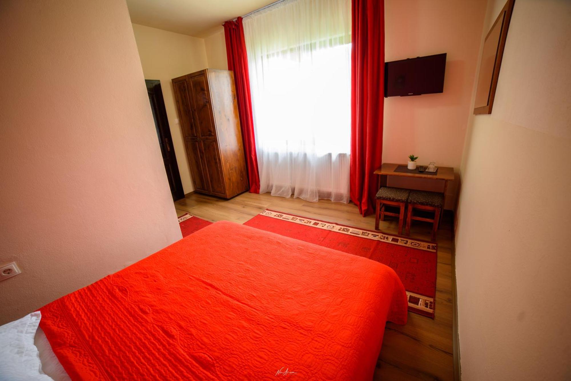 הוילה אריסני Casa Alina מראה חיצוני תמונה