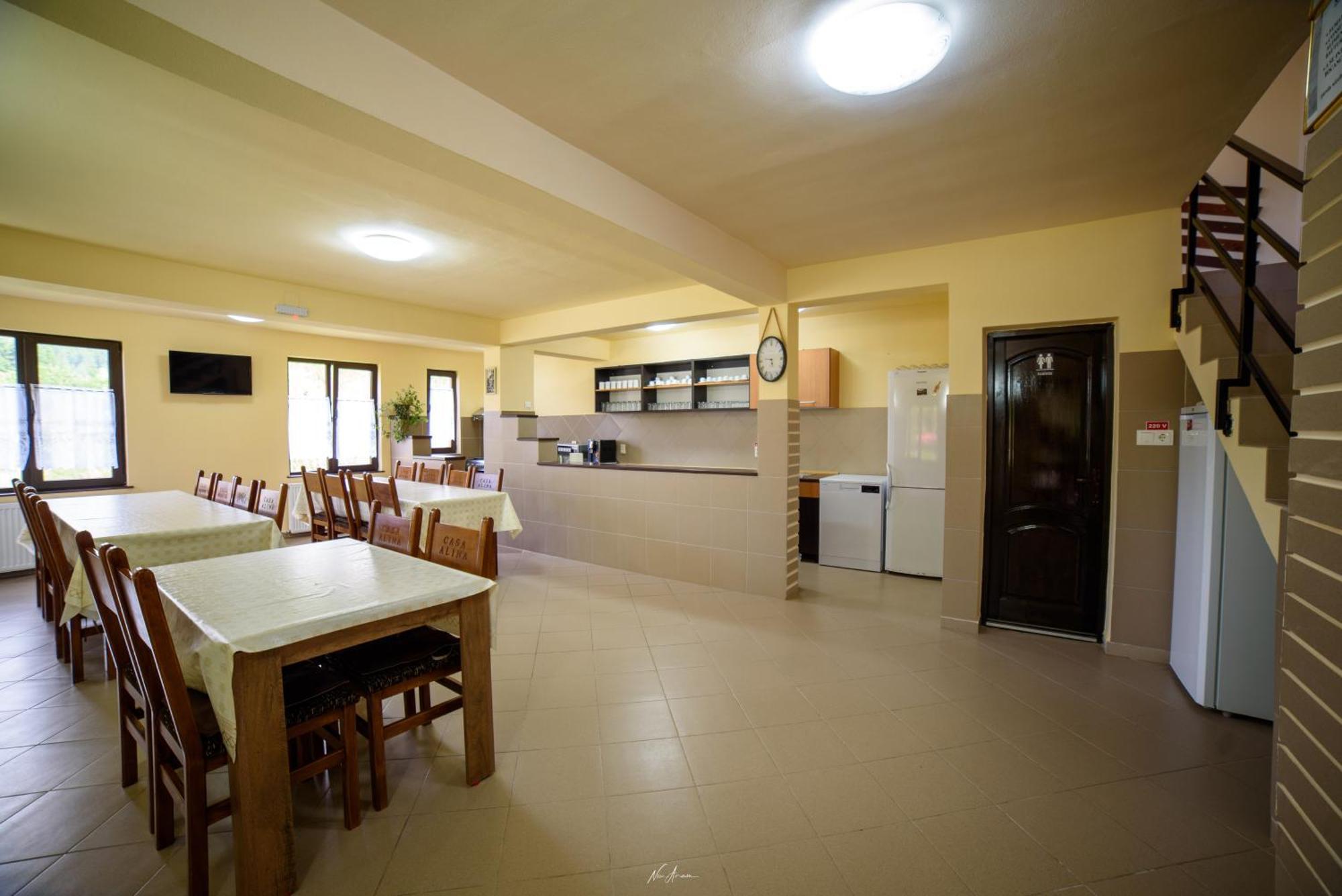 הוילה אריסני Casa Alina מראה חיצוני תמונה