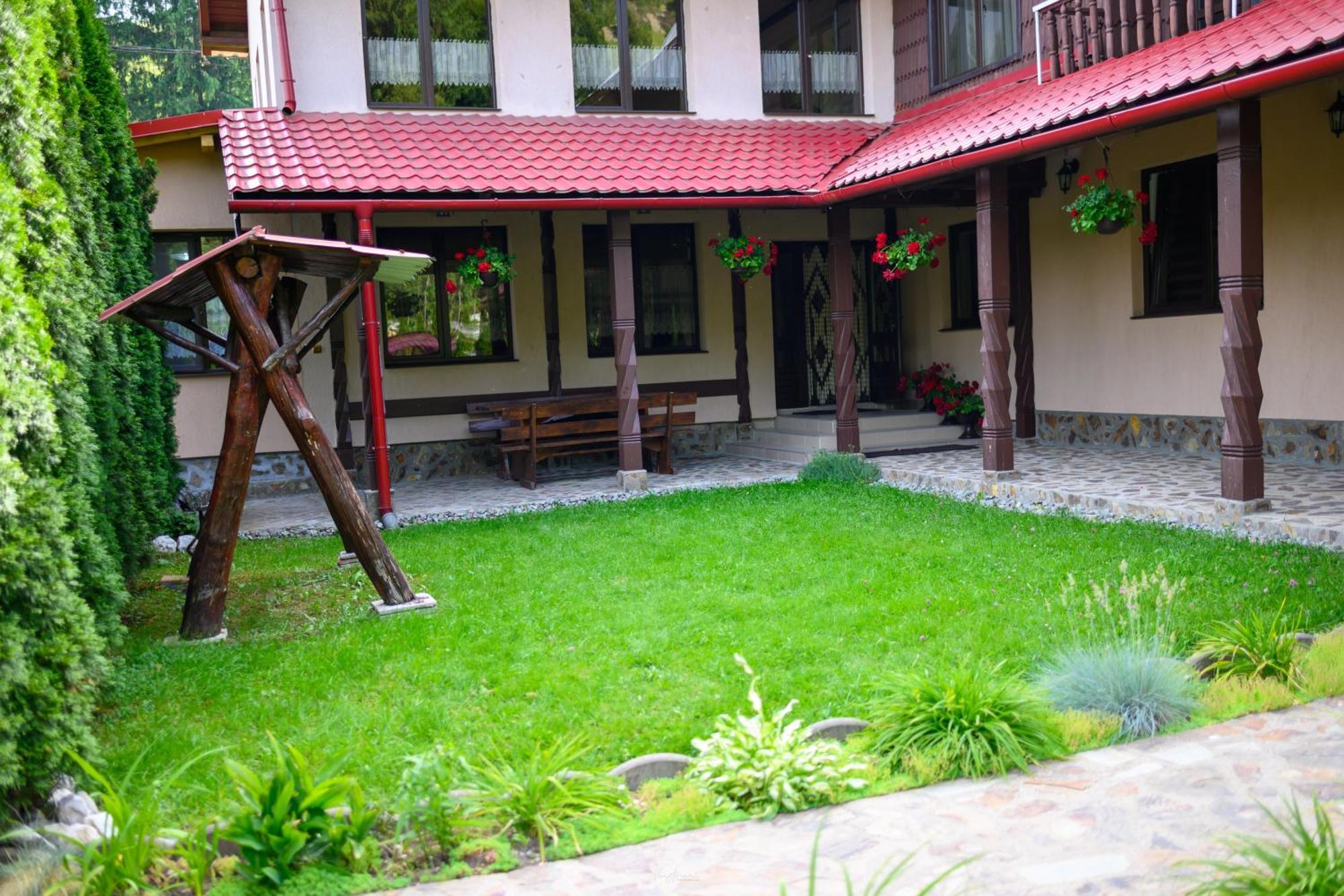 הוילה אריסני Casa Alina מראה חיצוני תמונה